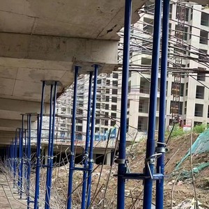 Có thể điều chỉnh U đầu <span class=keywords><strong>Nut</strong></span> đứng ván Khuôn Thép đạo cụ cho xây dựng Jack sản xuất phụ kiện giàn giáo - Product Image 4