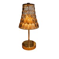 Lampe de table européenne petite, finition dorée, lumière d'ambiance pour chevet, chambre à coucher, décoration de mariage, lampe promotionnelle personnalisée
