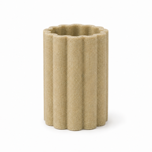 Ensemble de salle de bain en résine beige cannelée, très populaire, avec accessoires à bords festonnés pour un décor neutre - Product Image 6