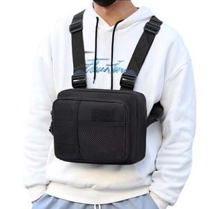 حقيبة الصدر التكتيكية الخارجية للنساء والرجال مع زر الديكور للسفر مصممة للرجال والنساء - Product Image 3