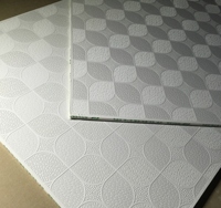 Plafond en Plâtre PVC Stratifié Ignifuge et Anti-Poussière 600x600 à Grille Moderne, Vente en Gros Usine pour Projets de Bureaux et Usines