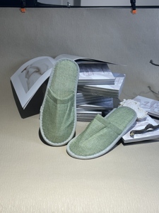 Chaussons d'hôtel jetables écologiques en tissu non tissé, bon marché, en gros, pour voyages, hôpitaux, usage portable, ensemble de chaussons pour invités - Product Image 2