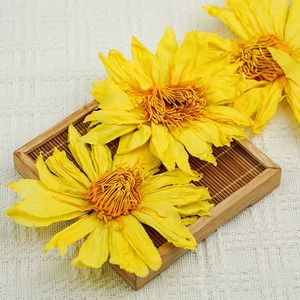 <span class=keywords><strong>Thé</strong></span> en vrac de fleurs de lotus jaunes fraîches de haute qualité Huang Lian Hua pour la santé - Product Image 1