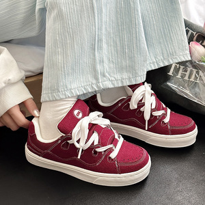 Mocasines de gamuza roja de suela gruesa, estilo retro, para hombre y mujer, zapatos casuales de skate, zapatos para estudiantes - Product Image 3