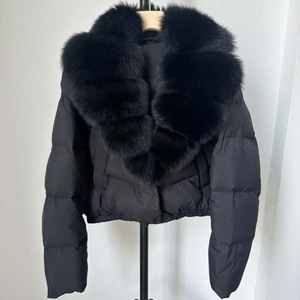 Cappotto Invernale Elegante da Donna con Collo in Pelliccia di Volpe di Alta Qualità, Antivento, Bestseller Disponibile, Caldo e Leggero (Sotto i 100g) - Product Image 1