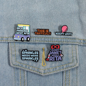 Purpurina Citas divertidas Esmalte Pins Sparkles Necesita más Sparkles Broche Solapa Insignia Joyería Regalo para amigos - Product Image 1