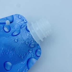 ถุงพลาสติกพับได้ขนาด 500 มล. พร้อมหัวฉีดพ่น  พิมพ์ลายกราเวียร์ กันน้ำ ปรับแต่งได้ สำหรับงานสวนและเครื่องดื่ม - Product Image 3