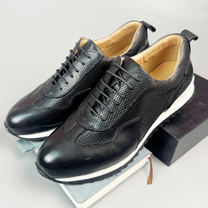 Baskets rétro en cuir pour hommes, bout rond, à lacets, respirantes, chaussures de marche, tige en cuir de vache, semelle en caoutchouc, couleur unie - Product Image 2