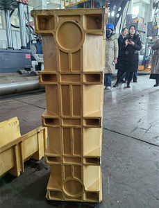 Prensa Hidráulica de Cuatro Columnas de 630 Toneladas para Drenaje de Resina con Control PLC, <span class=keywords><strong>Motor</strong></span> y Bomba de Alta Precisión - Product Image 5