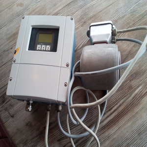 เครื่องวัดการไหล Plc Endress + Hauser Promag <span class=keywords><strong>53</strong></span> 53h40-3031/0 รุ่น Dn40 ผ่านการทดสอบแล้ว พร้อมการรับประกันสินค้า - Product Image 1