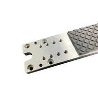 Pièces métalliques usinées CNC sur mesure pour bras de robot en aluminium et acier inoxydable pour usinage et perçage