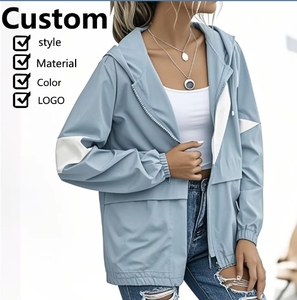 Veste de pluie de randonnée en plein air légère à capuche pour femme - Product Image 1