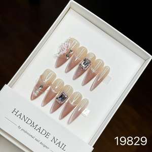 Presse <span class=keywords><strong>de</strong></span> luxe sur les <span class=keywords><strong>ongles</strong></span> populaires <span class=keywords><strong>faux</strong></span> <span class=keywords><strong>ongles</strong></span> artificiels faits à <span class=keywords><strong>la</strong></span> main <span class=keywords><strong>de</strong></span> luxe 3D <span class=keywords><strong>de</strong></span> haute qualité - Product Image 4