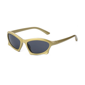 Gafas de Sol de Estilo Punk con Marco Pequeño, Unisex, Protección UV400, Material de PC, Clase 2, Color Rojo Té, LS-20916 - Product Image 1