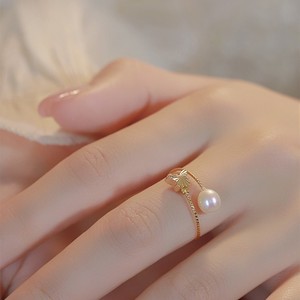 White Dew Reed And Jade Pearl Ring For Women Butterfly Design Gold Plated Adjustable Fashion Jewelry Gift - Product Image 4