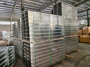 Système de support pour chemins de câbles en acier galvanisé et chemins de câbles perforés - Product Image 6