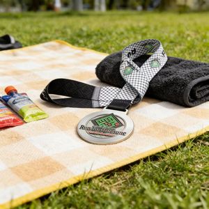 Médaille commémorative en métal plaqué argent 3D personnalisée et abordable « Course pour la Liberté », Médaille de récompense pour marathon pour événements promotionnels - Product Image 2