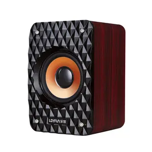 Aangedreven Luxe Cube Plastic Oplaadbare Houten Luidsprekers Draagbare Speaker Sets