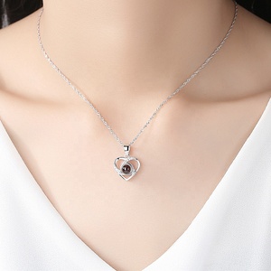 In Oro rosa Placcato 100 Lingue Per Dire <span class=keywords><strong>Ti</strong></span> <span class=keywords><strong>Amo</strong></span> Cuore Proiettata Del Pendente Della Collana - Product Image 6