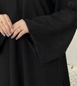 Lurex saoudien Abaya tissu Jet noir Polyester métallique Jacquard matériel pour 2024 femmes musulmanes robes de mode