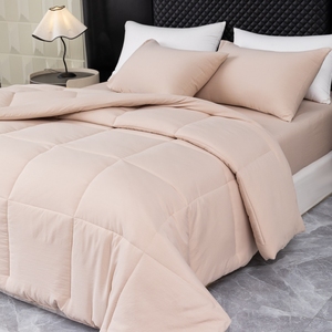 Wholesale Bedspreads and Quilts 100% Microfiber Queen Bed <strong>Comforter</strong> Bedding Set Soft Easy Care <strong>Hotel</strong> Quality - Product Image 1