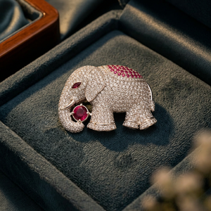 Broche éléphant de luxe en argent 925 avec pierre précieuse couleur rubis et diamants CZ, bijou animalier pour femme, fournisseur en gros - Product Image 6