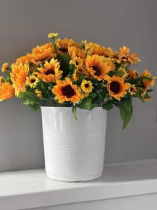 Ramo <span class=keywords><strong>de</strong></span> <span class=keywords><strong>Flores</strong></span> Artificiales <span class=keywords><strong>de</strong></span> Margarita <span class=keywords><strong>de</strong></span> Seda Coloridas Hechas <span class=keywords><strong>a</strong></span> Mano para Decoración <span class=keywords><strong>de</strong></span> Bodas o Fiestas en Casa con Material <span class=keywords><strong>de</strong></span> Plástico y Tela <span class=keywords><strong>de</strong></span> Seda - Product Image 3