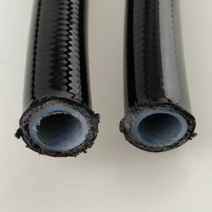 Tubo <span class=keywords><strong>in</strong></span> PTFE ondulato intrecciato <span class=keywords><strong>in</strong></span> acciaio inossidabile rivestito <span class=keywords><strong>in</strong></span> PU - Product Image 2