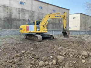 Komatsu PC240-8 Excavadora de 24 Toneladas Usada, Fabricada en Japón, en Perfecto Estado, en Venta, Disponible para Envío Inmediato - Product Image 5