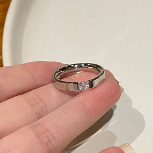 Anello Classico in Titanio 18K con Diamante Singolo, Anello in Acciaio Inossidabile Placcato Oro Rosa con Zircone per Donne e Ragazze - Product Image 6