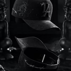 Casquette de baseball snapback de luxe avec logo en strass et motif gaufré sur toute la surface, style hip-hop et streetwear, en gros, en stock, livraison rapide - Product Image 2