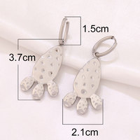 Vente en gros de boucles d'oreilles pendantes en forme de cactus de luxe de haute qualité en acier inoxydable 316L plaqué or 14k 18k PVD pour femmes