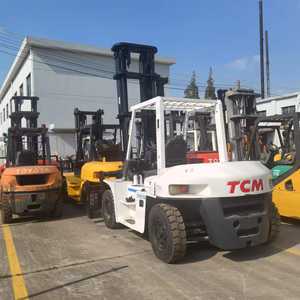 Montacargas Usado de 7 Toneladas con Motor Diésel Isuzu, Transmisión Manual, TCM FD70, Fabricado en Japón, Mástil de Dos/Tres Etapas - Product Image 4