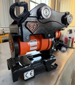 GJEM Powertilt S30 S40 S50 S60 S70 Attacco Rapido Idraulico Inclinabile per Escavatore - Product Image 1