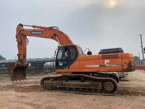 Excavadora Doosan DX420LC-9C de 42 Toneladas, Equipo Grande Usado con Componentes Principales en Venta - Product Image 1