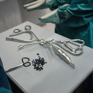 Pistola para Hemorroides con Pinzas, Instrumento Quirúrgico Médico, Pistola para Hemorroides o Pinzas Utilitarias para Hemorroides de Blush Surgical - Product Image 3