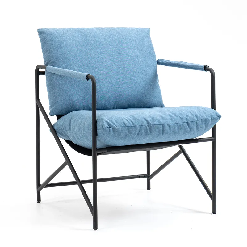 كرسي ذو مسند مريح باللون الأزرق مع غطاء قابل للإزالة للاسترخاء في غرفة المعيشة