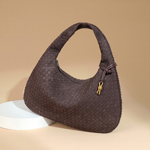 Sac à main pour femmes, sac en gros, sac de haute qualité, fait à la main, en cuir PU tressé, matériau givré, sac tressé, sac tricoté à la main - Product Image 3