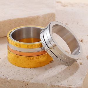 Bagues en acier inoxydable gravées pour femmes, style minimaliste, anneaux délicats superposés, bagues de phalange empilables et tendance - Product Image 3