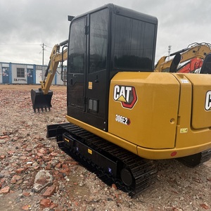 Mini-excavatrice sur chenilles d'occasion Cat306E2 de 6 tonnes avec godet de 0,25 m³, moteur turbo de 34,7 kW, flexible pour la construction de canalisations municipales - Product Image 1
