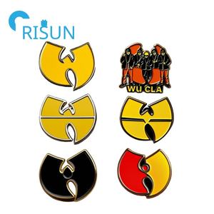 Souvenirs personnalisé émail doux <span class=keywords><strong>Wu</strong></span>-<span class=keywords><strong>Tang</strong></span> ours emblème épinglettes Badges broches personnalisé <span class=keywords><strong>Wu</strong></span> <span class=keywords><strong>Tang</strong></span> Clan Hip Hop Rap musique émail broche - Product Image 1