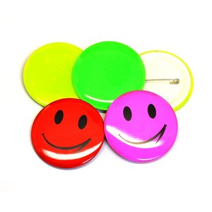 Nhà Sản Xuất Nhà Cung Cấp In Biểu Tượng Tùy Chỉnh Trống Tin Huy Hiệu Pin Nút Thăng Hoa Huy Hiệu Nút Tinplate Ve Áo Pin - Product Image 4