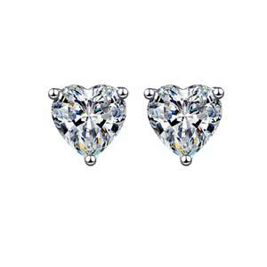 Boucles d'oreilles clous en moissanite VVS taille cœur, en argent sterling 925 plaqué rhodium, certifiées GRA, bijoux hip-hop tendance - Product Image 4