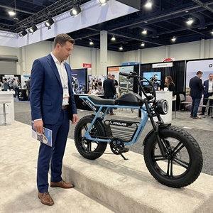 <span class=keywords><strong>Vélo</strong></span> <span class=keywords><strong>électrique</strong></span> personnalisé en couleur, prix direct usine avec options <span class=keywords><strong>de</strong></span> logo OEM, idéal pour les foires commerciales et les réunions d'acheteurs - Product Image 1