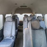 Utilisé pour le transport de passagers en van à essence manuel 13 places Euro 4 pour navette aéroport-hôtel, conduite à gauche
