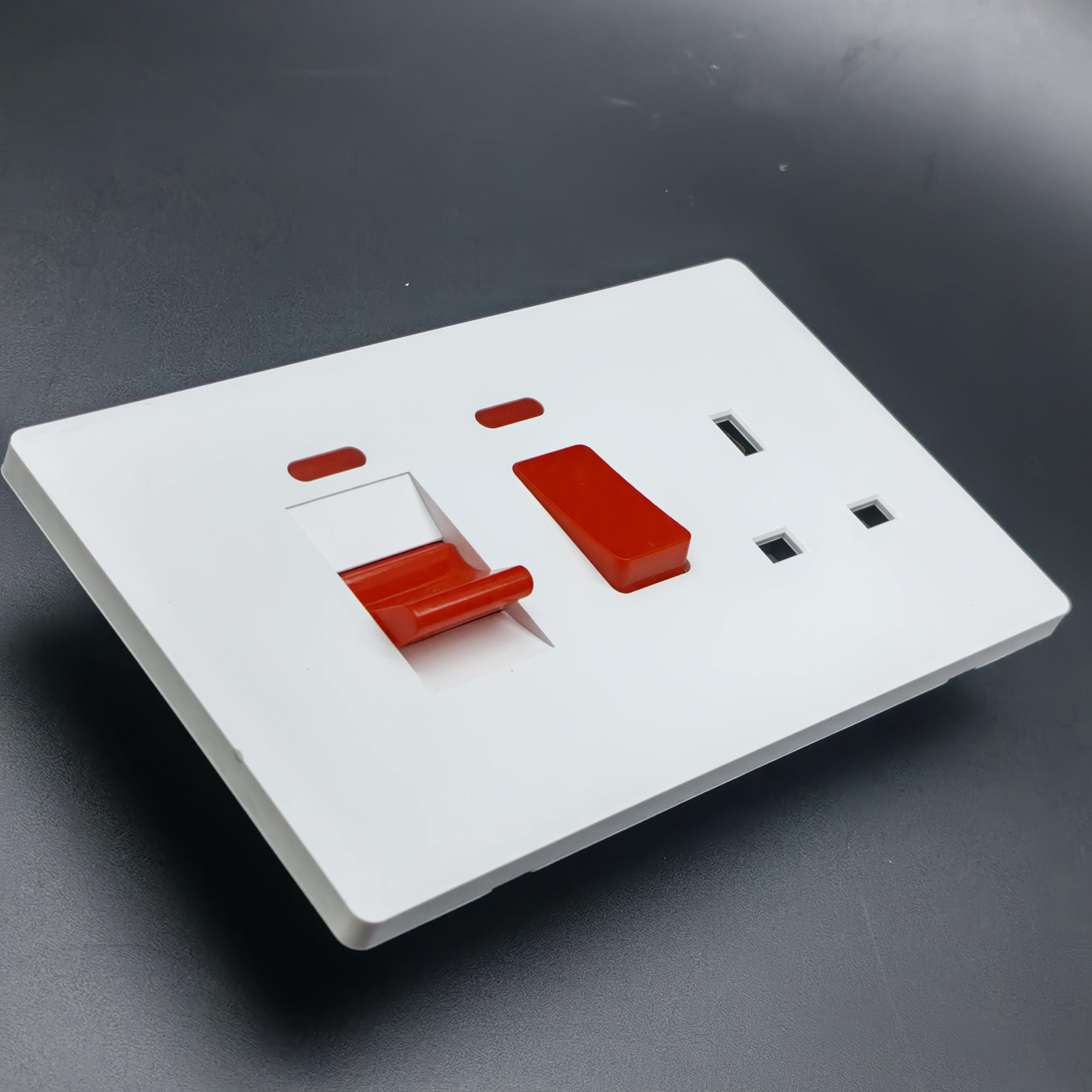 Wholesale Customized British 250V 13A UK Standard Wall Switch 15A Universal Socket Light 1 Gang 2 Way Wall Switch