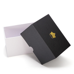 Custom Black and White Box Lid and Base Box Logo Customized Gold Foil Hot Stamping Recyclable Eco Friendly