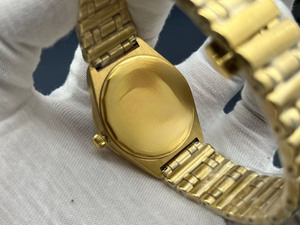 นาฬิกาข้อมือสปอร์ตธุรกิจสุดหรู ดีไซน์ฮิปฮอปทันสมัย สายโซ่ทองเหลืองรูปทรงกระสุน หน้าปัดมรกต น้ำหนักเบาพิเศษ ระบบออโตเมติก แสดงวันที่ - Product Image 5