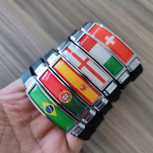 Pulsera de Silicona y Acero Inoxidable con Banda Personalizada con Banderas de 287 Países del Mundo, Fabricada por Songfu - Product Image 2