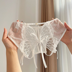 Braguitas de <span class=keywords><strong>encaje</strong></span> de punto transpirables y sexys <span class=keywords><strong>para</strong></span> mujer con lazo lindo en la espalda y diseño hueco de talle bajo - Product Image 1